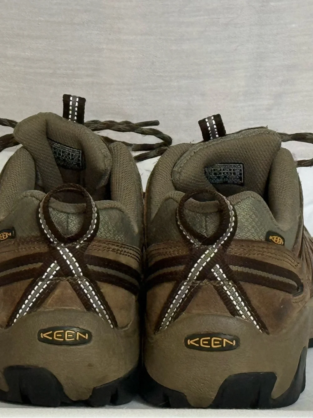 KEEN Voyageur Hiking Shoes Brown Leather Women’s Size 9 New Insoles